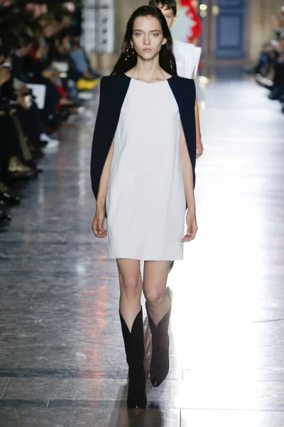 Look 60